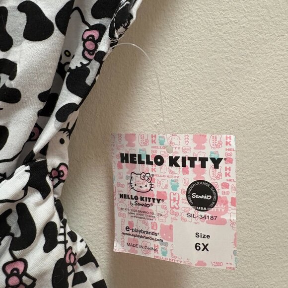 NWT Hello Kitty Girls' Romper - Picture 3 of 4